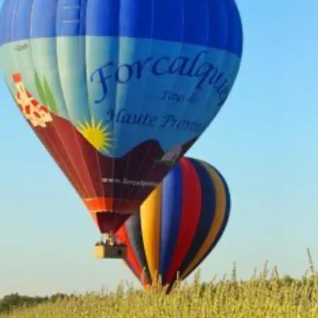 Sous Les Etoiles En Provence, Gite Les Grands Chenes Lurs Exterior photo