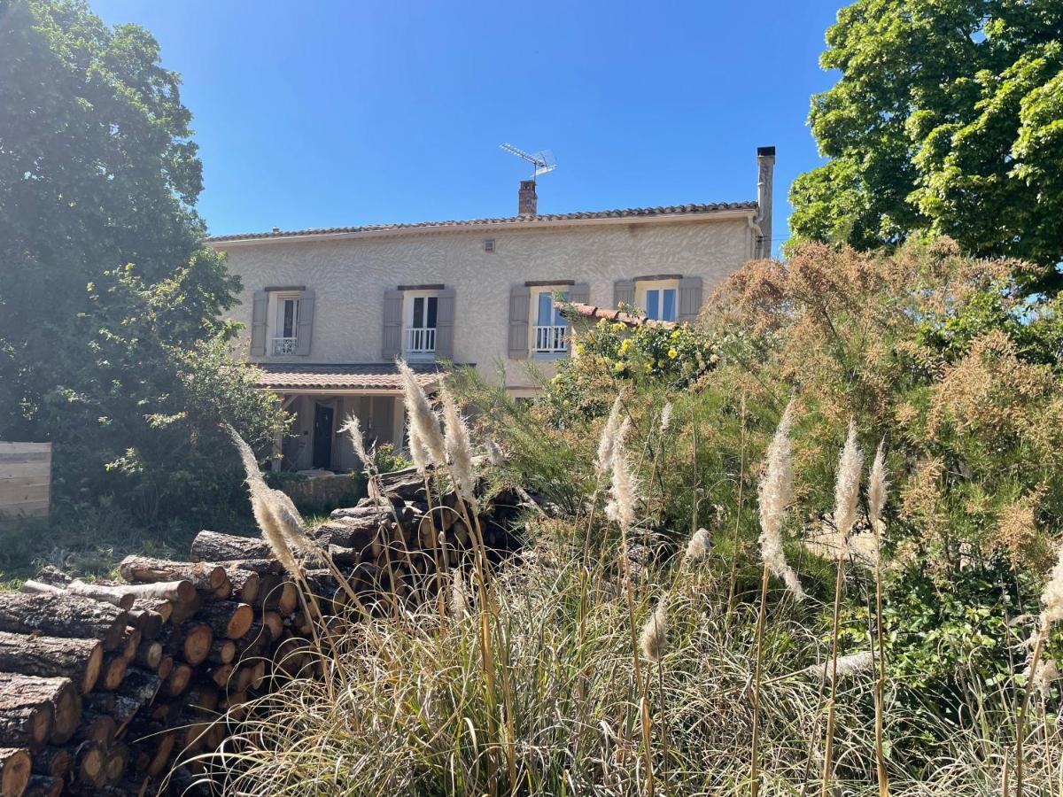 Sous Les Etoiles En Provence, Les Grands Chenes